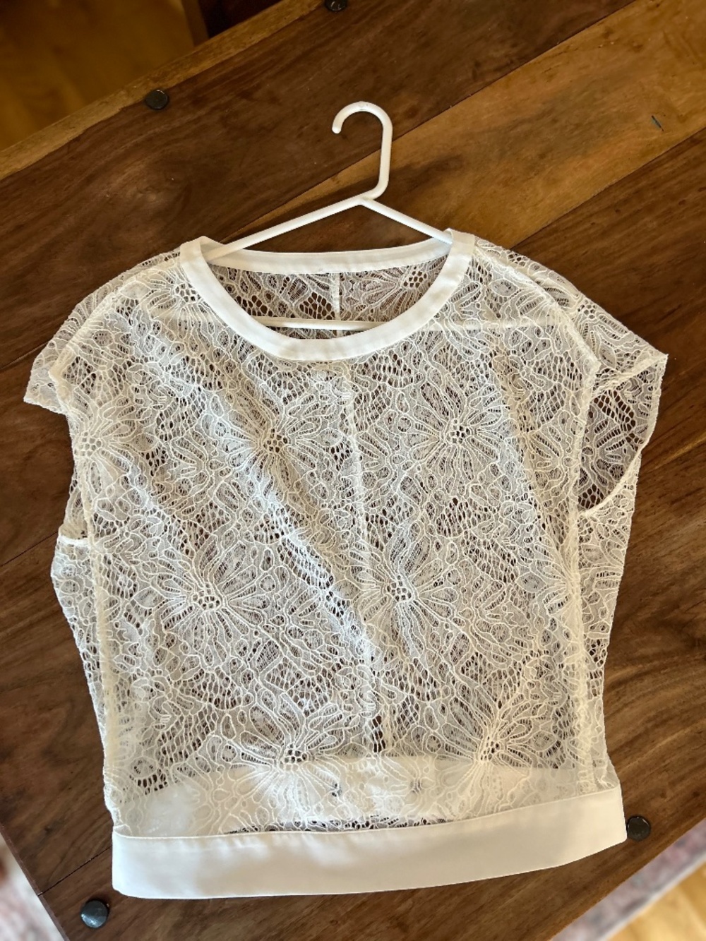 Cute Flower Lacy White Blouse